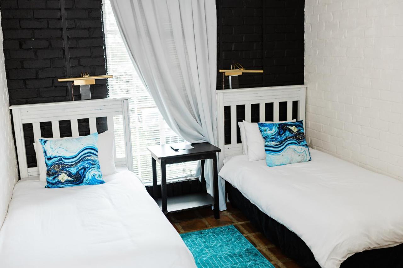 The Gallery Lounge 波切夫斯特鲁姆 外观 照片